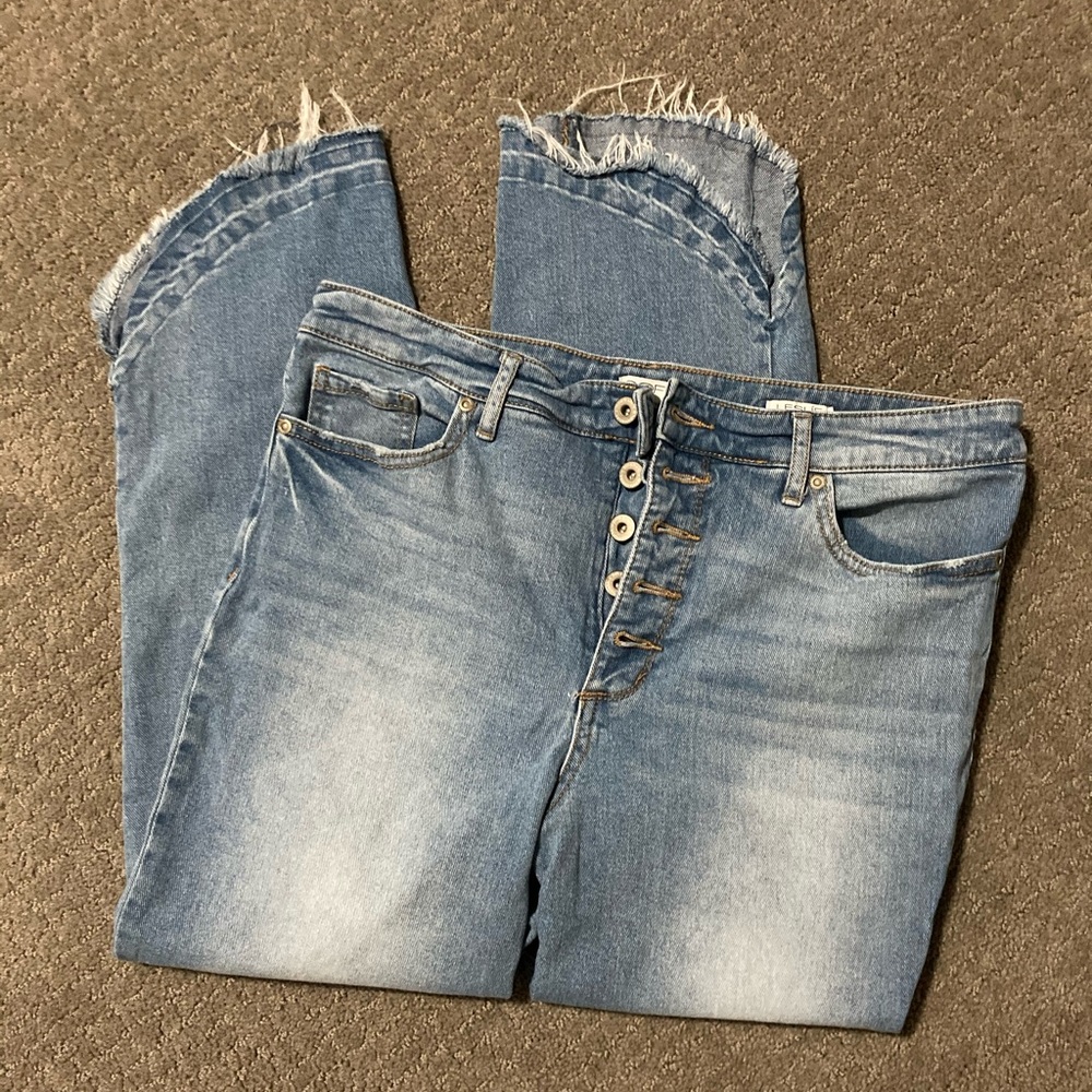 Sofia vergara cropped jean 12
